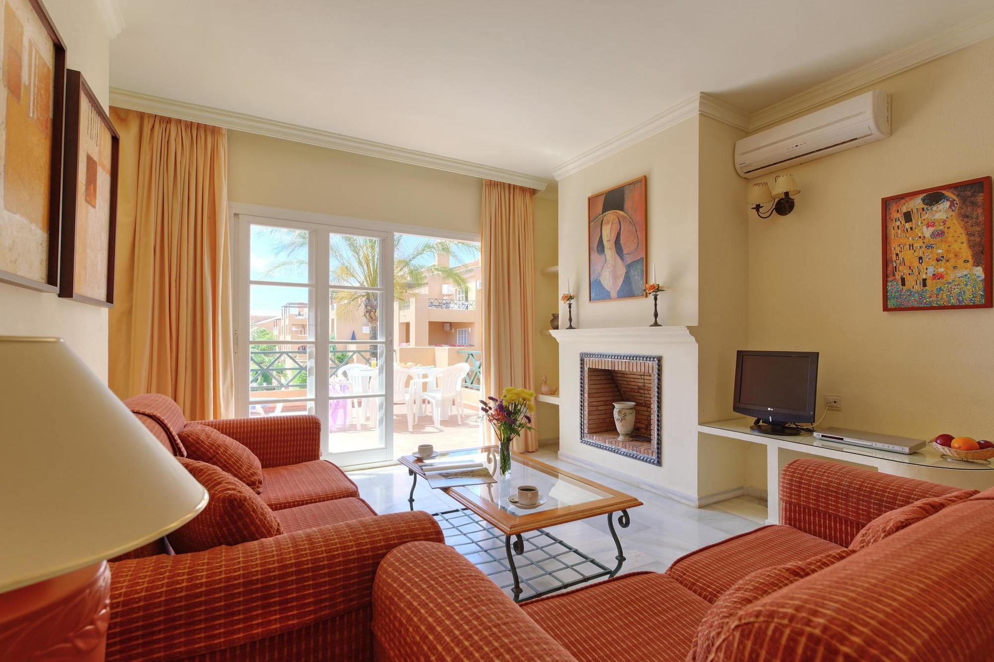 Mijas Costa Oasis By Grangefield Oasis Club Aparthotel Sitio de Calahonda Rom bilde
